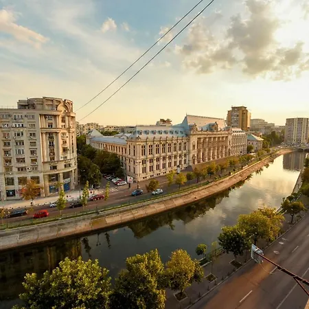 Apartment Baroque Splendor: Breathtaking Views & Design Bucharest